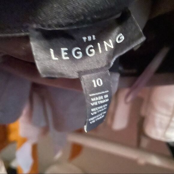 WHBM White House Black Market Gray Ultra-Suede Leggings Pants - Picture 12 of 12